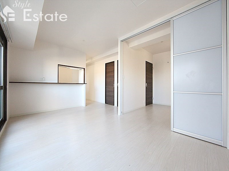 居室・リビング　内装