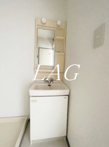 洗面設備　洗面台です。