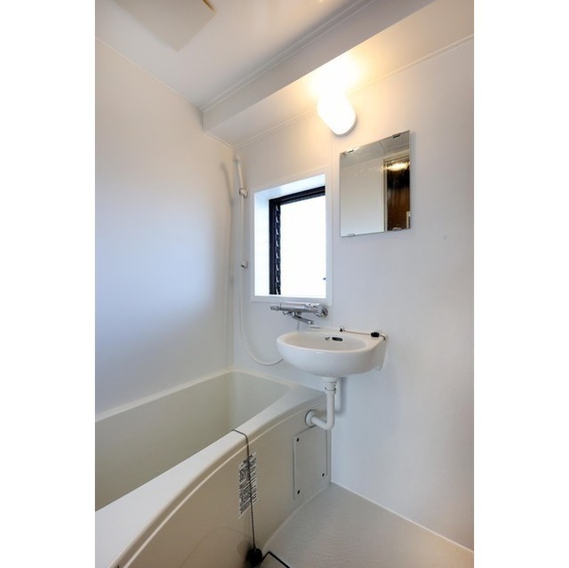 バス・シャワールーム　別部屋参考写真