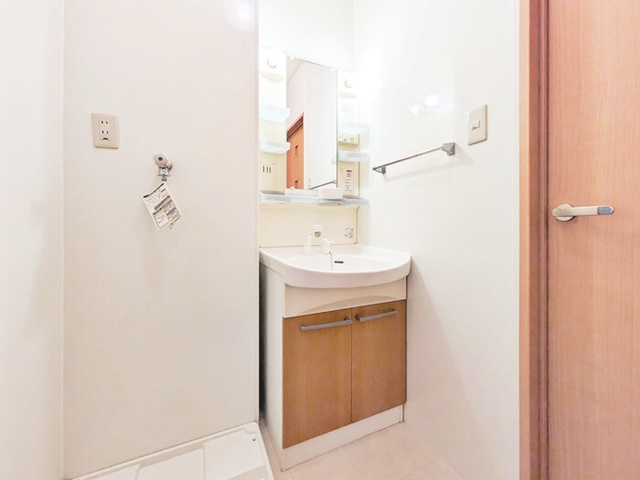 洗面設備　同仕様