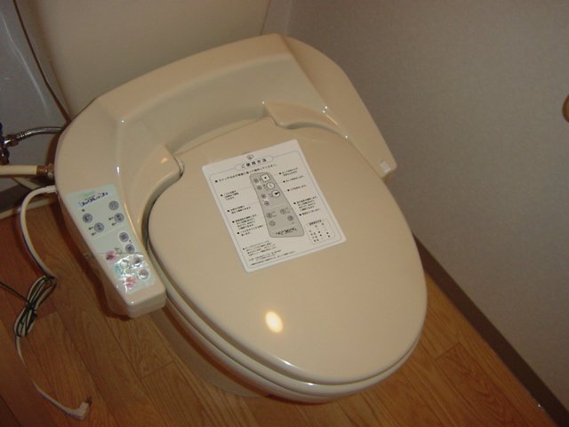 トイレ　シャワー付トイレ