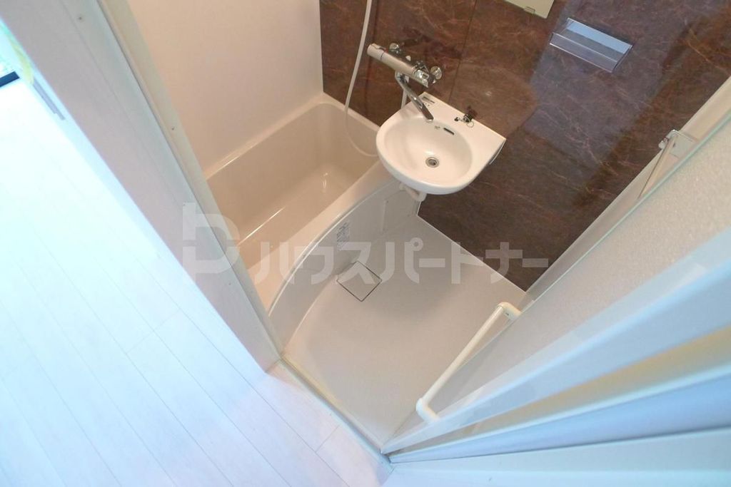 バス・シャワールーム　洗面