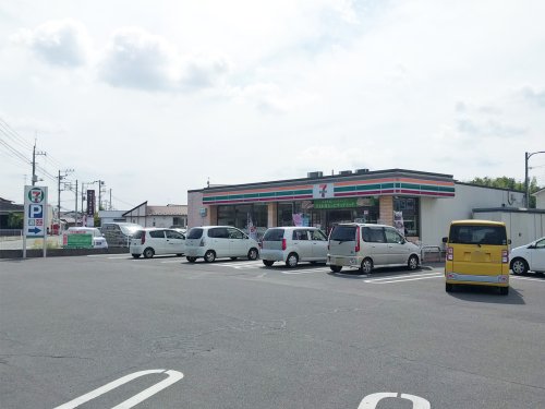 コンビニ　セブンイレブン　水戸養護学校前（コンビニ）まで1253m