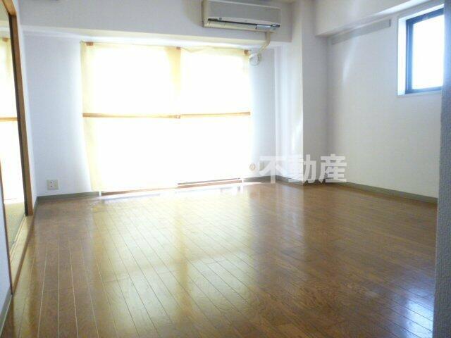 居室・リビング　使いやすい居間です