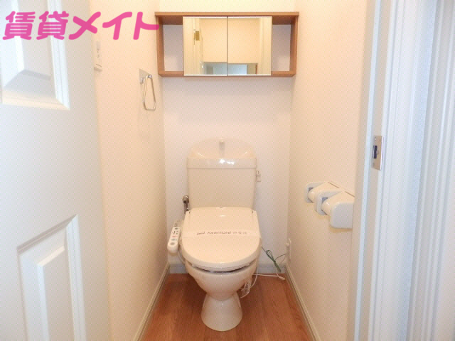 トイレ　同物件別室画像