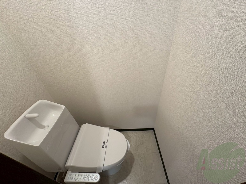 トイレ　トイレにウォシュレットが付いてるのは嬉しいですね。