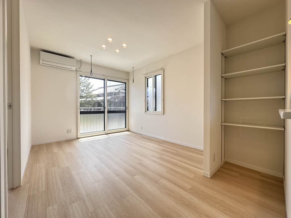 居室・リビング　リビング