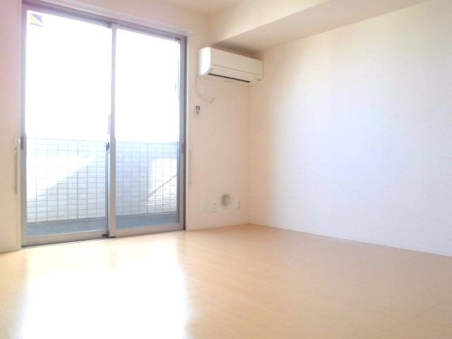 居室・リビング　ＬＤＫ（１２帖）