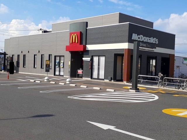 飲食店　マクドナルド福山新涯中央店（飲食店）まで350m