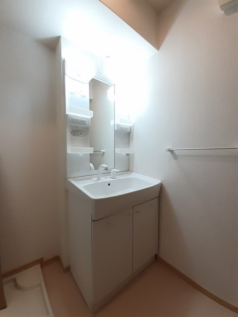 洗面設備　洗髪洗面化粧台