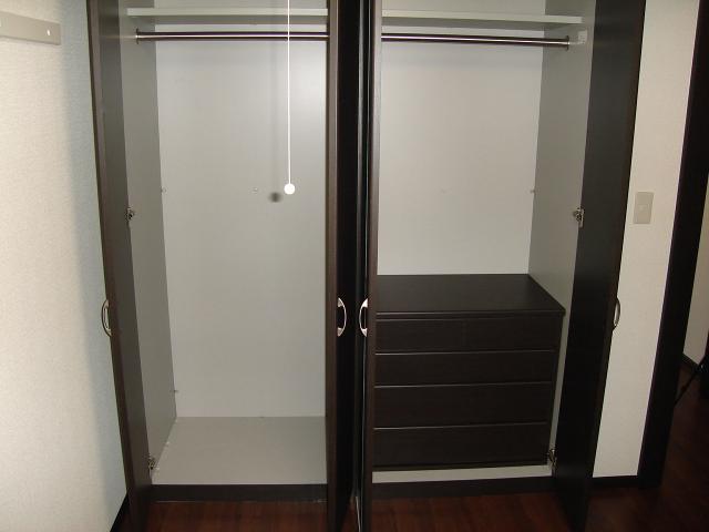 収納　クローゼット