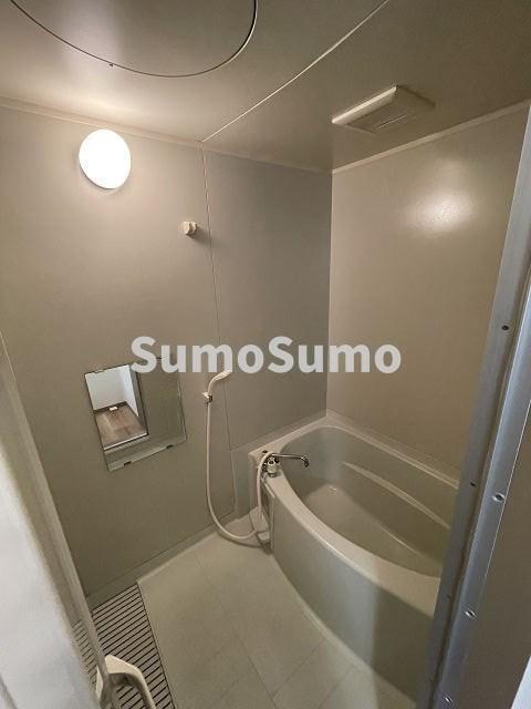 バス・シャワールーム　ゆったり過ごせるお風呂です