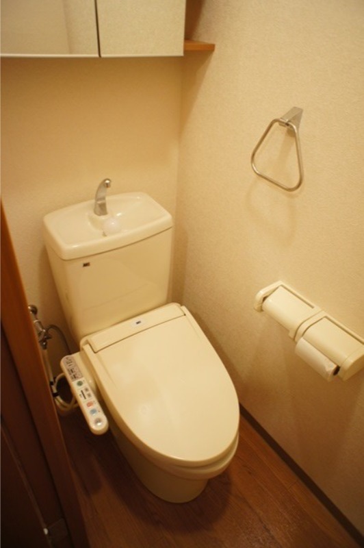 トイレ　図面と現状に相違がある場合には現状を優先