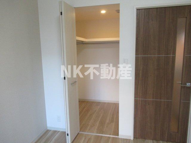 収納　ウォークインクローゼット付き