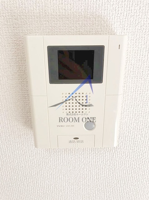 セキュリティ　モニター付きインターホンです。
