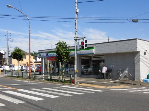 コンビニ　ファミリーマート 練馬南田中一丁目店（コンビニ）まで346m