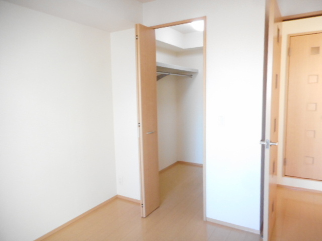 収納　ウォークインクローゼット仕様