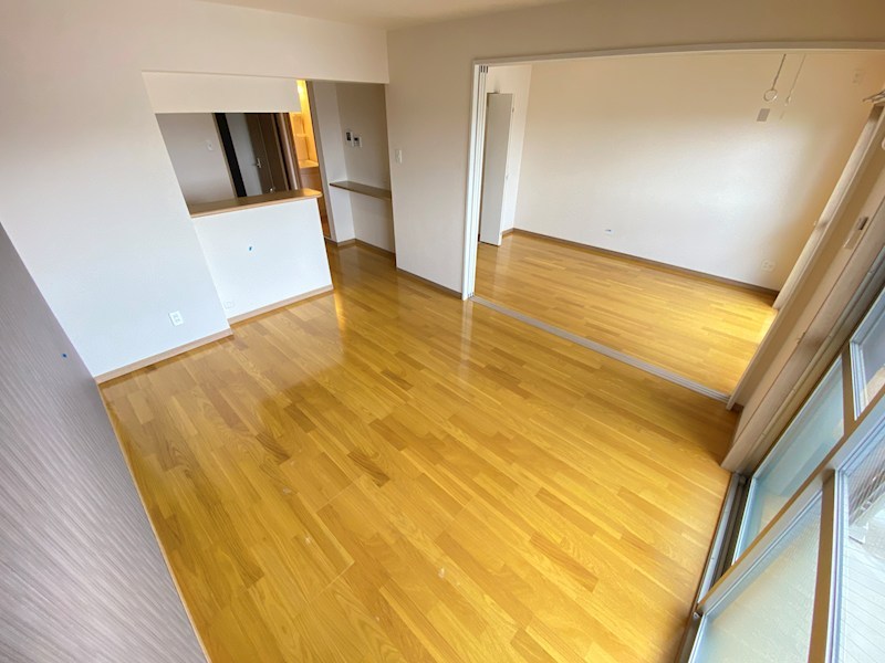 居室・リビング　※同棟同型内観写真、現状優先となります。