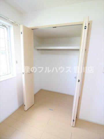 収納　写真は反転タイプ別室