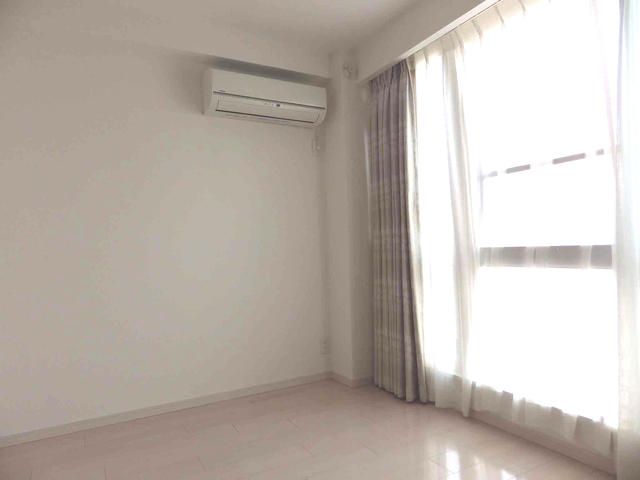 居室・リビング　※別部屋参考写真