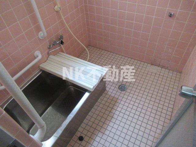 バス・シャワールーム　日々の疲れを癒すお風呂付です