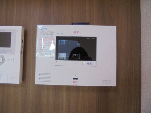 セキュリティ　写真は102号室です（参考）