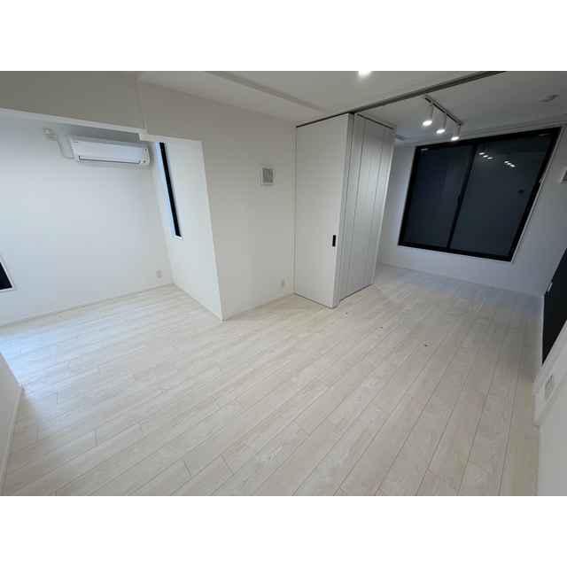 居室・リビング　?