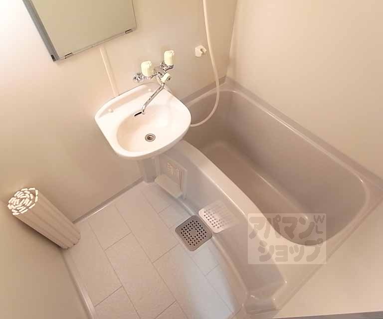 バス・シャワールーム　バス