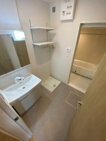 洗面設備　※同タイプの写真となります。