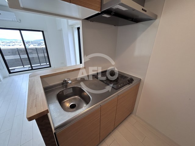 キッチン　Luxe東三国+　キッチン