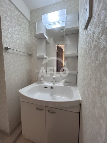 洗面設備　Luxe東三国+　洗面台