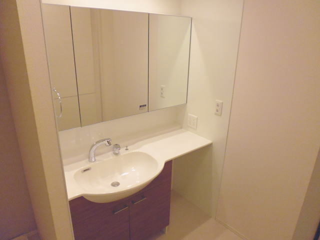 洗面設備　洗髪洗面化粧台