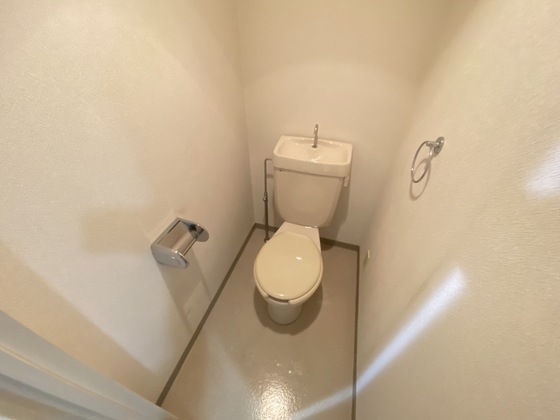 トイレ　※別部屋の写真です