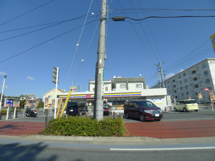 コンビニ　ミニストップ（コンビニ）まで240m