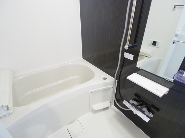 バス・シャワールーム　バスルーム