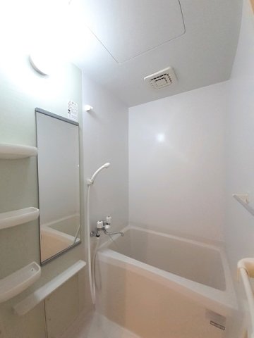 バス・シャワールーム　日々の疲れを癒すお風呂付です