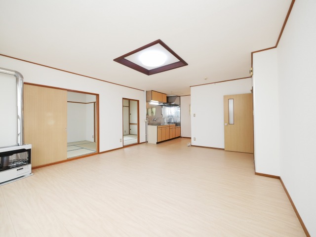 居室・リビング　使い勝手の良さそうなキッチンです♪