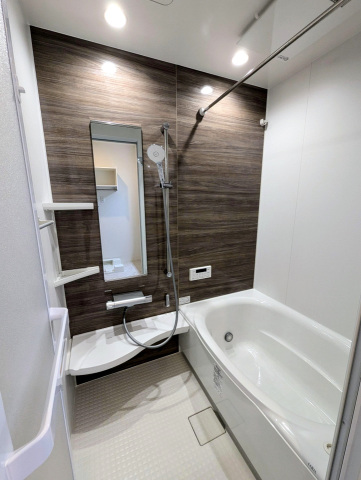 バス・シャワールーム　追い炊きと乾燥機付き