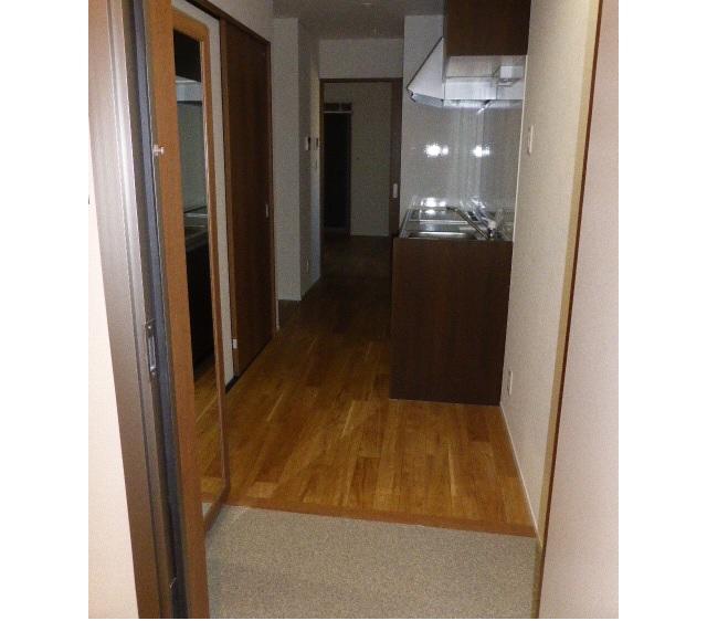 玄関　収納もある玄関です