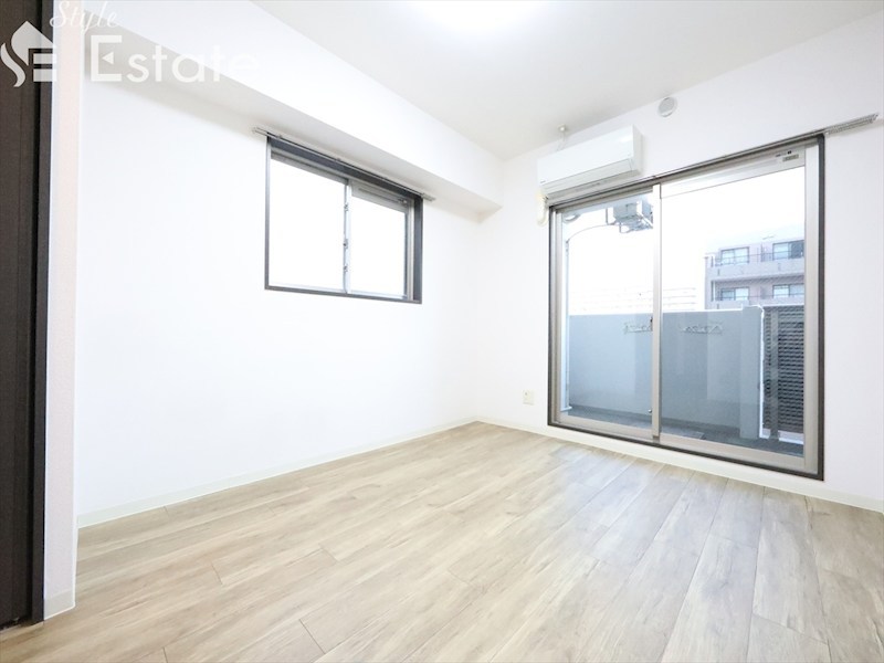 居室・リビング　内装