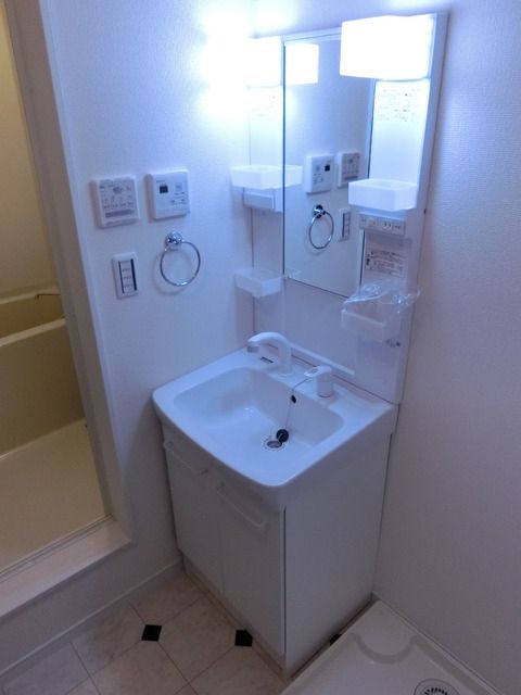 洗面設備　独立洗面台あり