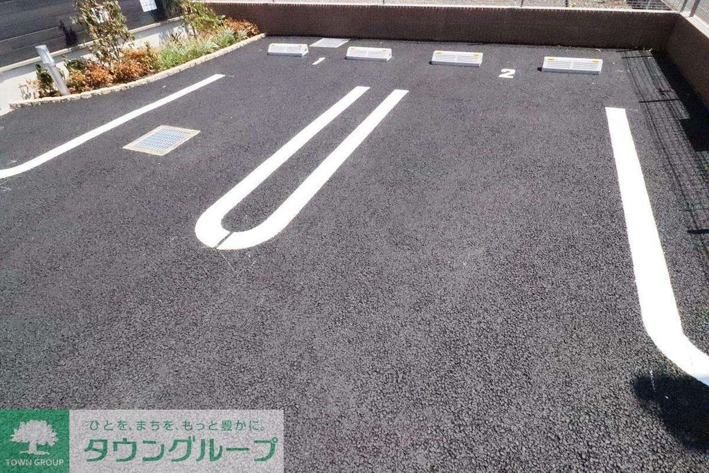 駐車場　駐車場