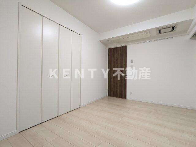 その他部屋・スペース　落ち着いて過ごせるお部屋なので、寝室にいかがでしょうか