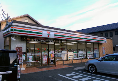 コンビニ　セブンイレブン 名古屋瑞穂区役所前店（コンビニ）まで122m
