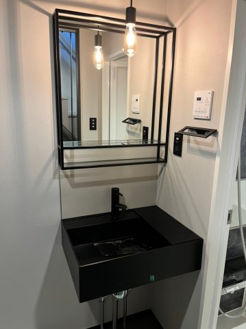 洗面設備　別部屋の参考写真です