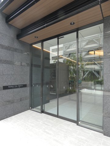 エントランス　エントランス