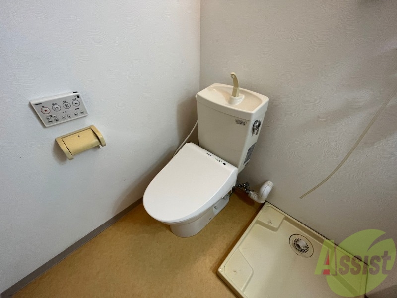 トイレ　ウォシュレット機能がついたトイレ。安心して使用できますね。