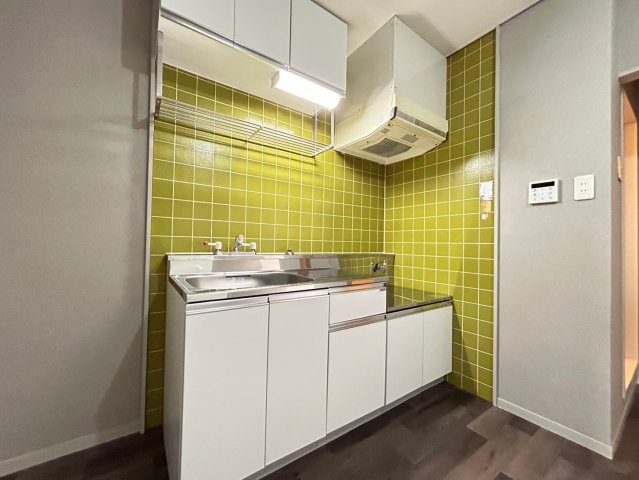 キッチン　※別部屋参考写真※