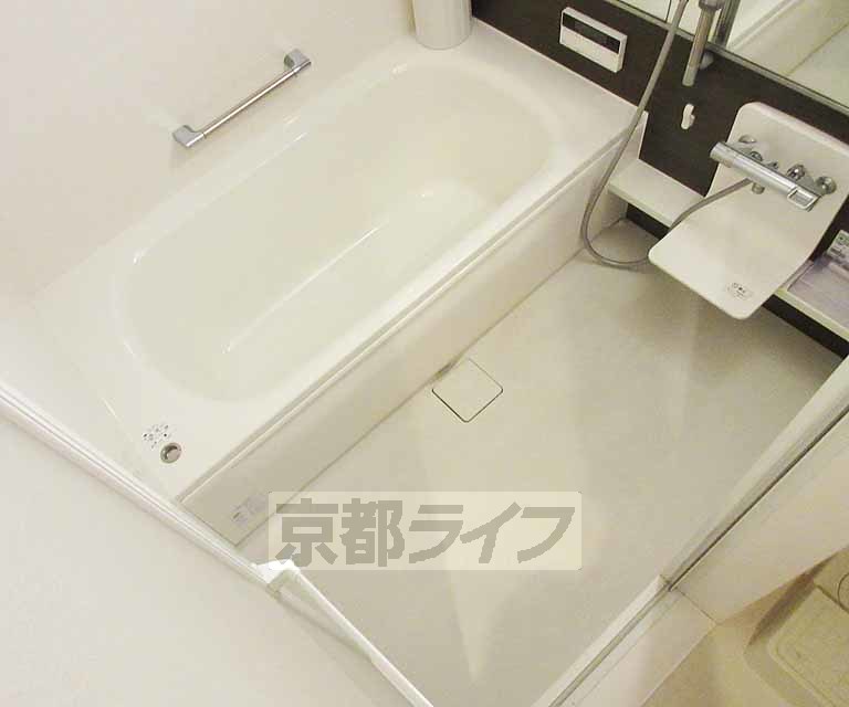 バス・シャワールーム　お掃除しやすいお風呂！