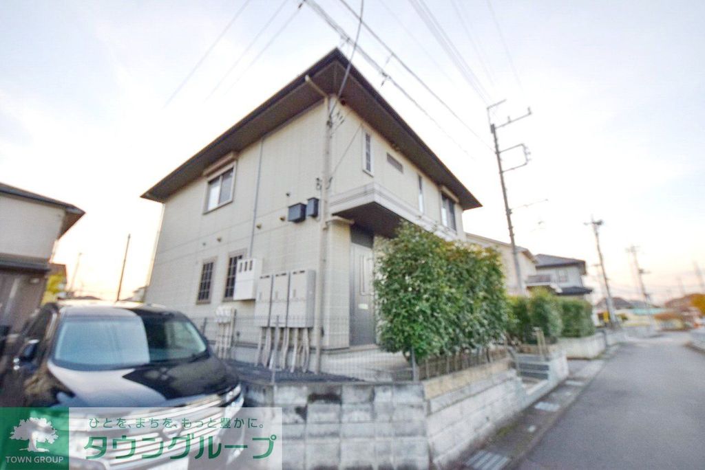 建物外観　駐車場
